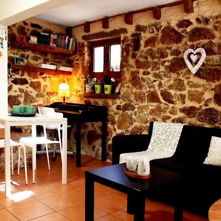 Sweet Stone Apartment In Imittos Atena Exterior foto
